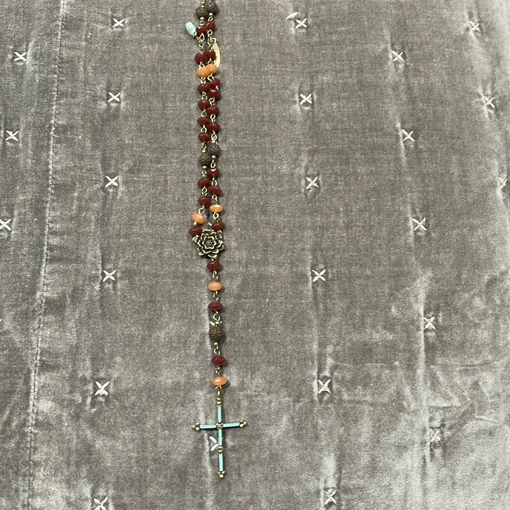 Long lucky brand necklace. Carnelia and orange color beads